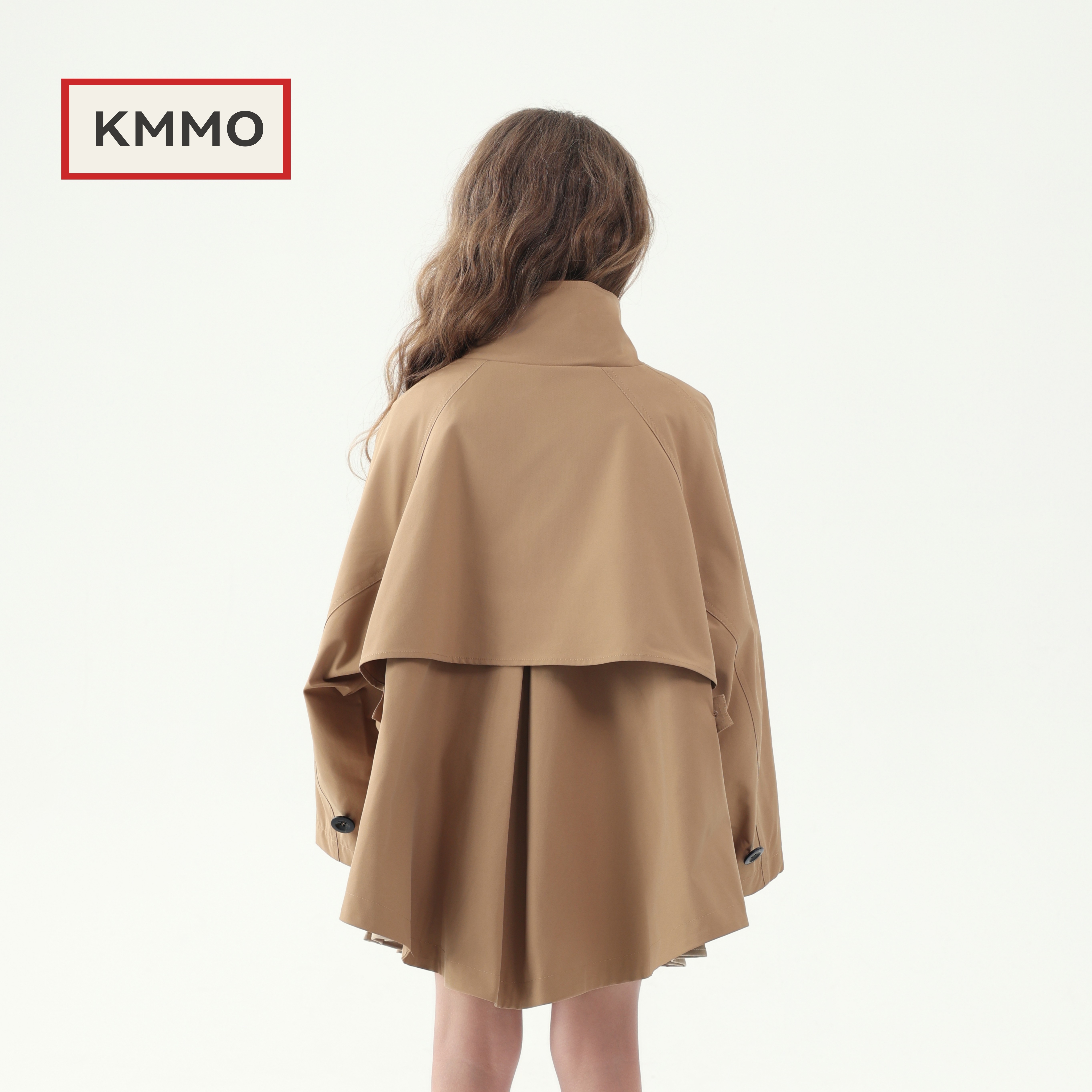 KMMO童装2025秋季新款立领风衣女童秋季新款斗篷式防风卡其外套,淘宝优惠券,粉丝福利购,淘宝优惠卷
