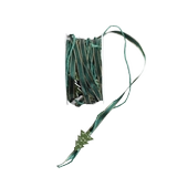 Зеленая красная лента, подарочная коробка, упаковка с бантиком