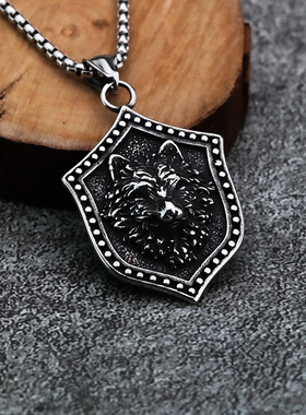 吊牌盾牌设计感项链嘻哈钛钢项链