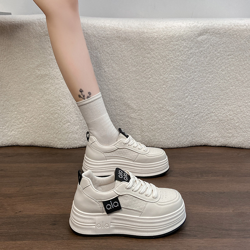 赵露思同款厚底小白鞋女2026春季新款增高松糕休闲板鞋百搭面包鞋,淘宝优惠券,粉丝福利购,淘宝优惠卷
