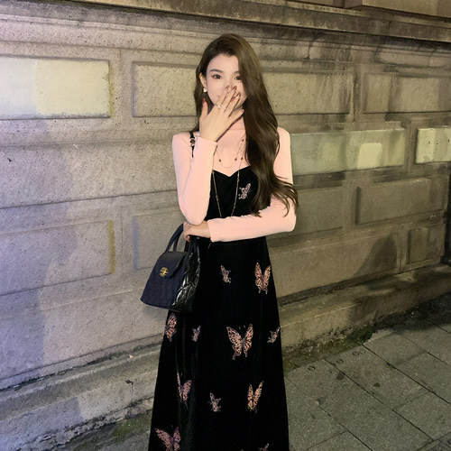 AMNANA法式气质套装轻奢刺绣丝绒吊带连衣裙女高领长袖针织打底衫 - 图0