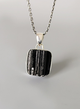 挂饰黑色系欧美天然原石银吊坠