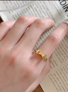 在逃公主蝴蝶结戒指女钛钢不掉色新款简约百搭小众设计感食指戒