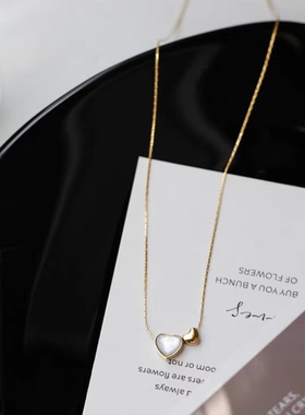 爱心贝母项链女钛钢不掉色小众设计感金色桃心锁骨链精致百搭颈链