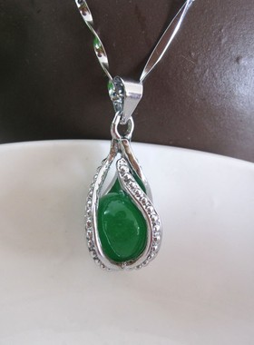 新时尚项链热销绿色转运