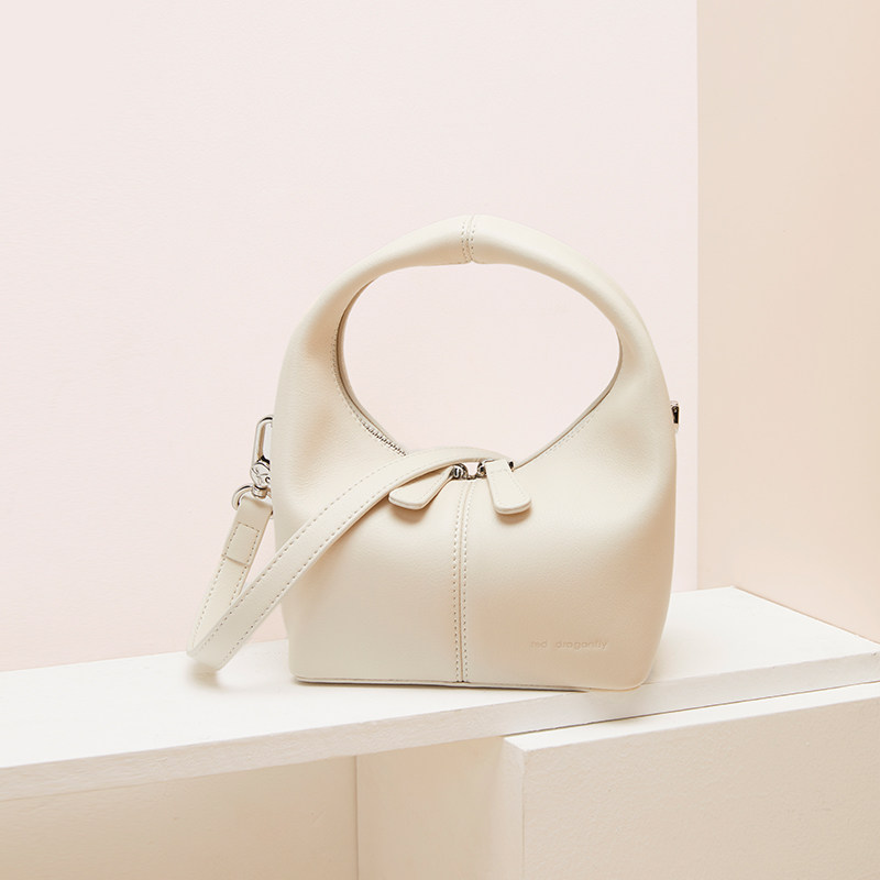  红蜻蜓箱包女士包袋