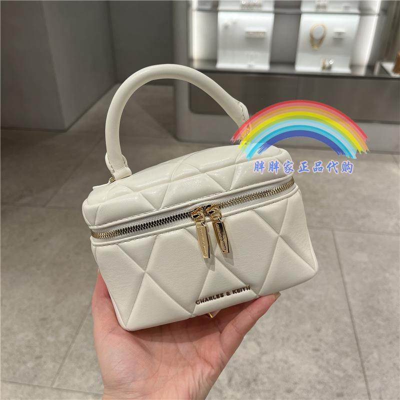 CHARLES&KEITH小CK2-80782534菱格链条手提斜挎小方包水桶包女包-图1