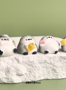 摆几只胖胖休闲小企鹅