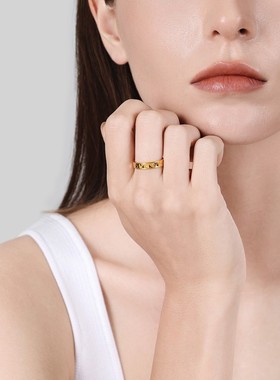 周生生向日葵黄金戒指