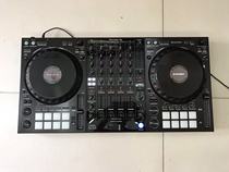 pioneer pioneer DDJ1000 digital DJ device controller live beat disc machine bag room DJ turntable display