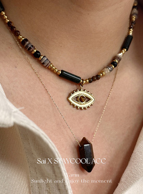 北欧极简风眼睛吊坠串珠女士项链方形粒珠锁骨链高级感美拉德色