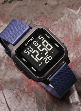 新款运动电子手表男初高中学生运动防水表个性时尚夜光闹钟表批发