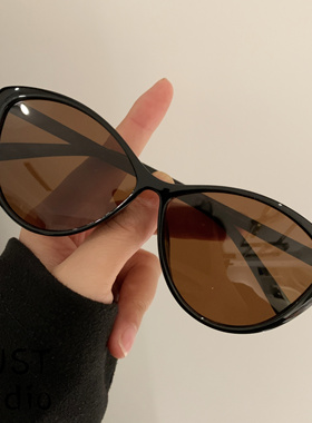 韩版猫眼墨镜超轻时尚防紫外线