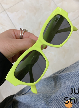 韩版方形蓝色墨镜网红款凹造型