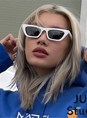 猫眼墨镜白色时尚凹造型小脸