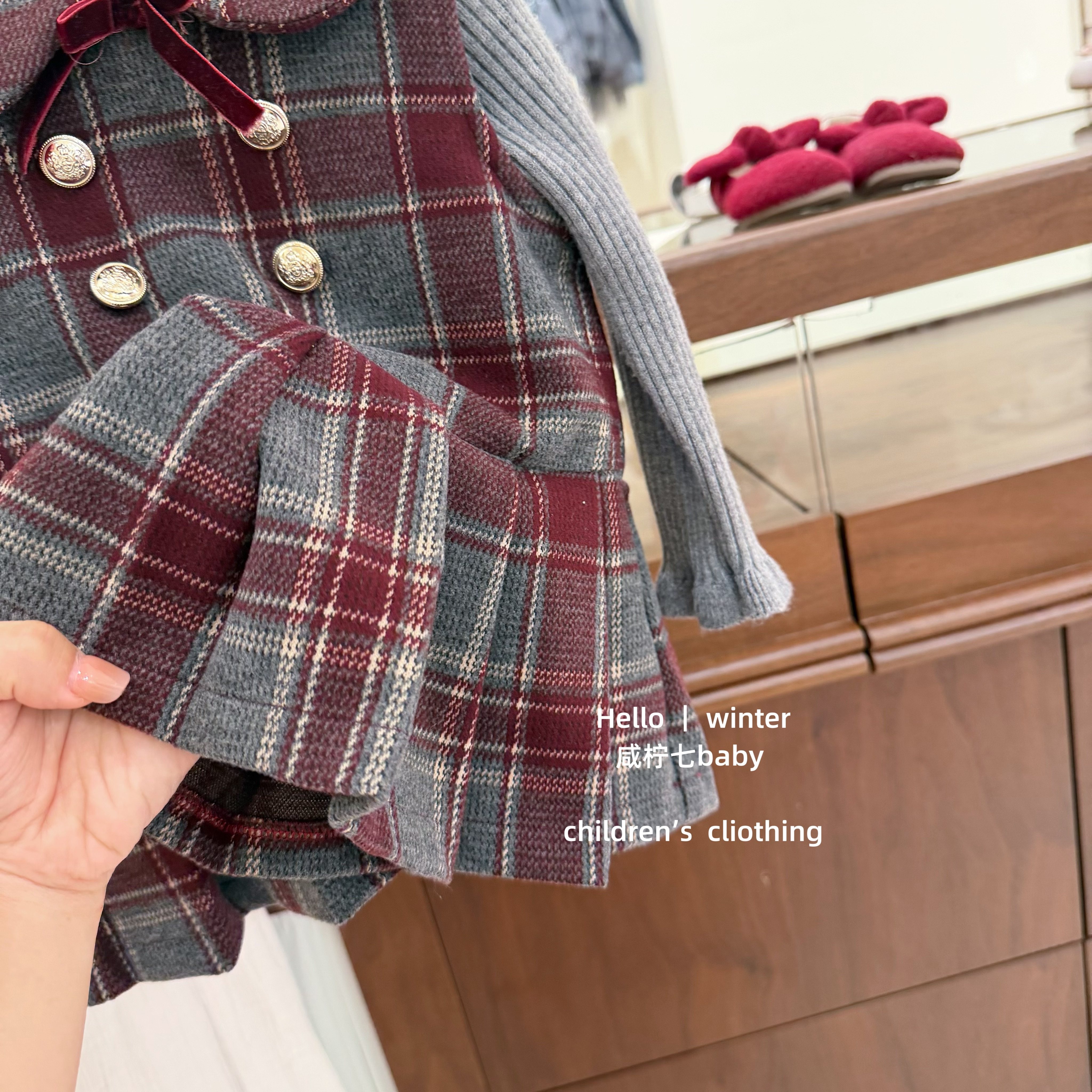 【咸柠七】女童学院风连衣裙冬装2025新款小童女宝加绒背心裙洋气,淘宝优惠券,粉丝福利购,淘宝优惠卷