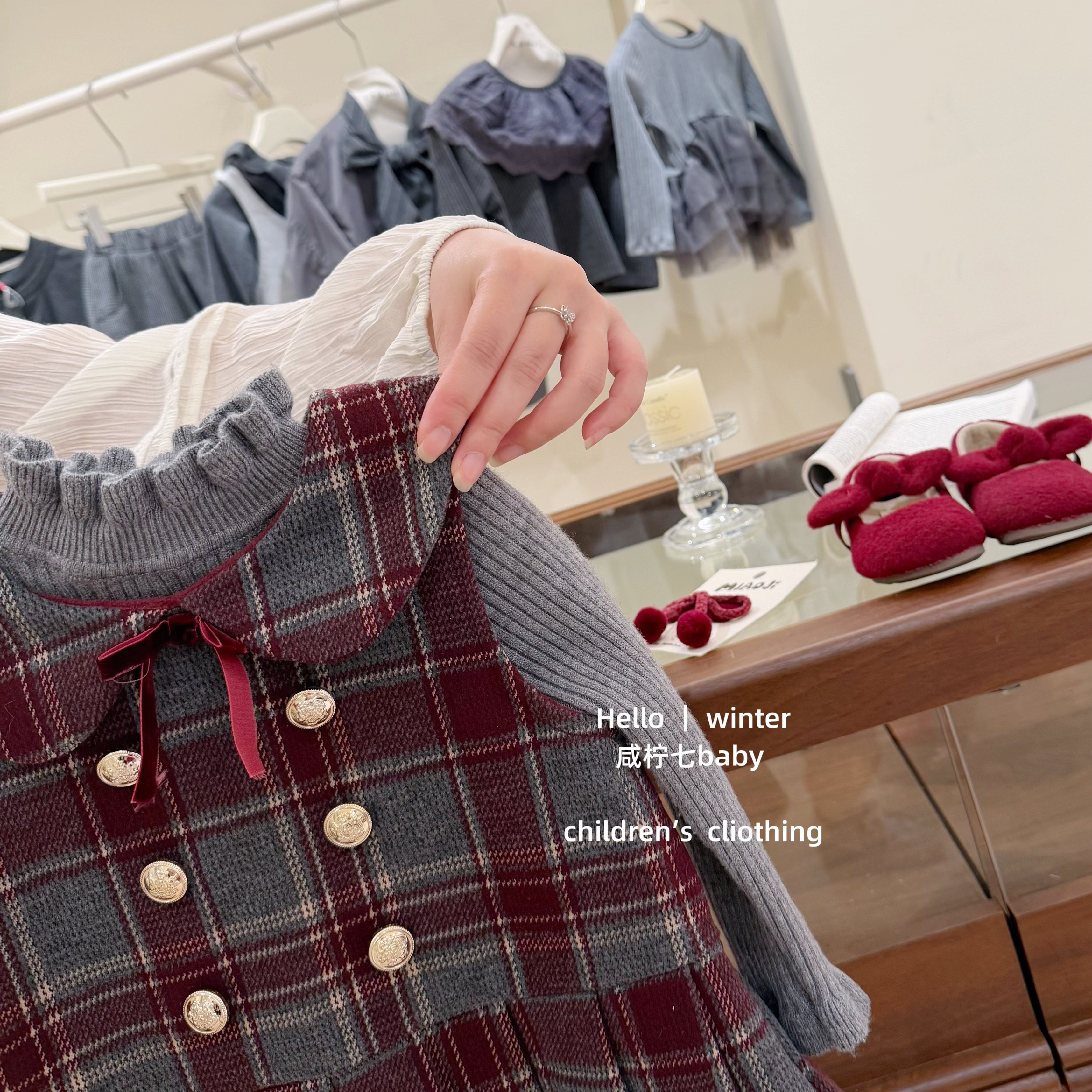 【咸柠七】女童学院风连衣裙冬装2025新款小童女宝加绒背心裙洋气,淘宝优惠券,粉丝福利购,淘宝优惠卷