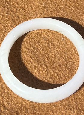 精品新疆天然天山翠冰底半山半水意境59mm平安手镯F