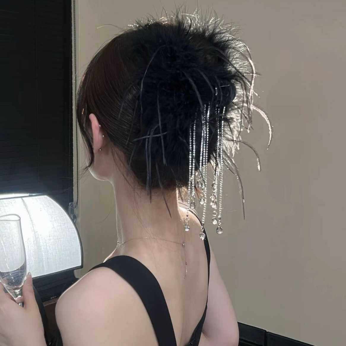 气质蓬松仙气羽毛鲨鱼夹流苏精致氛围感高级纯新款欲抓夹发夹子女,淘宝优惠券,粉丝福利购,淘宝优惠卷