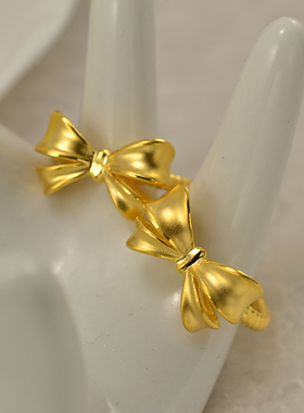 珠宝喷砂蝴蝶结黄金戒指