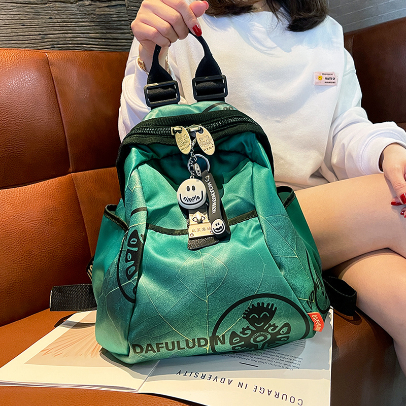 轻奢潮牌大容量双肩包女2025新款时尚女士背包南韩丝休闲旅行包