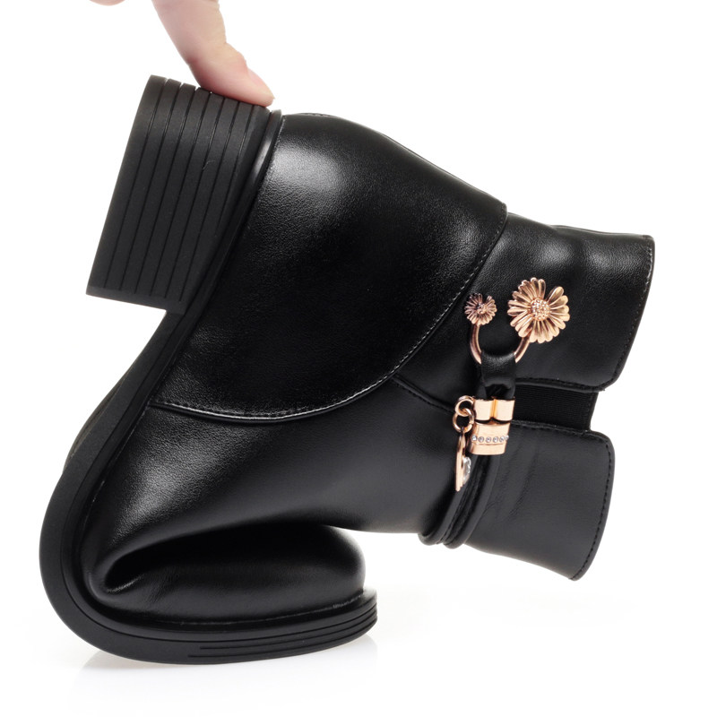 全牛皮真皮短靴女低跟加绒软底冬季加厚羊毛平底妈妈棉鞋中老年冬,淘宝优惠券,粉丝福利购,淘宝优惠卷