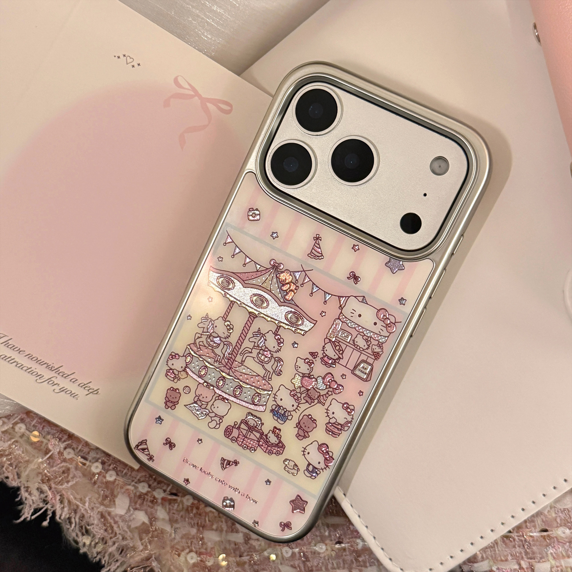 鎏金游乐园猫咪适用苹果17promax手机壳iphone16新款15pro女款14电镀12创意少女心17粉色条纹立体13硬壳挂链,淘宝优惠券,粉丝福利购,淘宝优惠卷