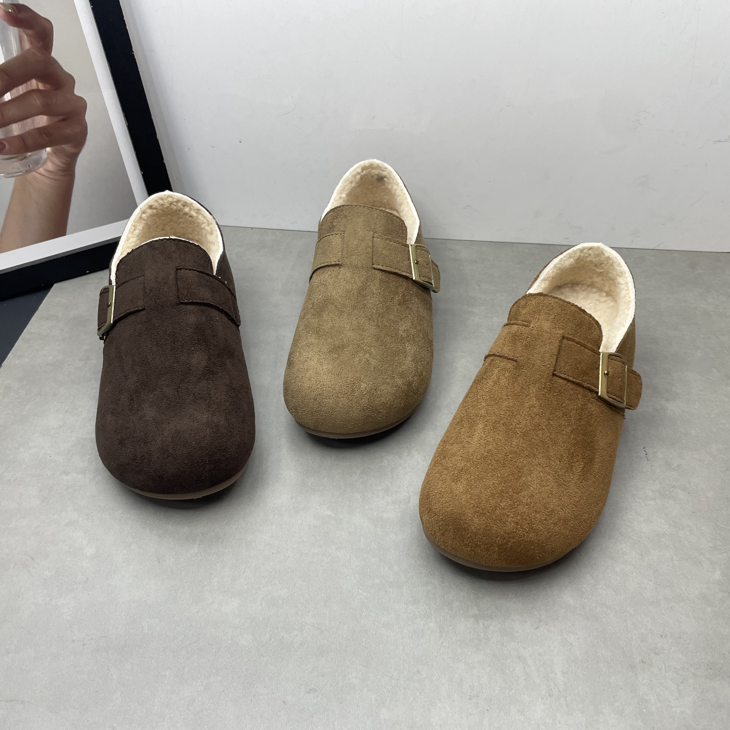 工厂断码女鞋2025秋冬新款圆头一脚蹬加绒保暖英伦风勃肯鞋女棉鞋 - 图0