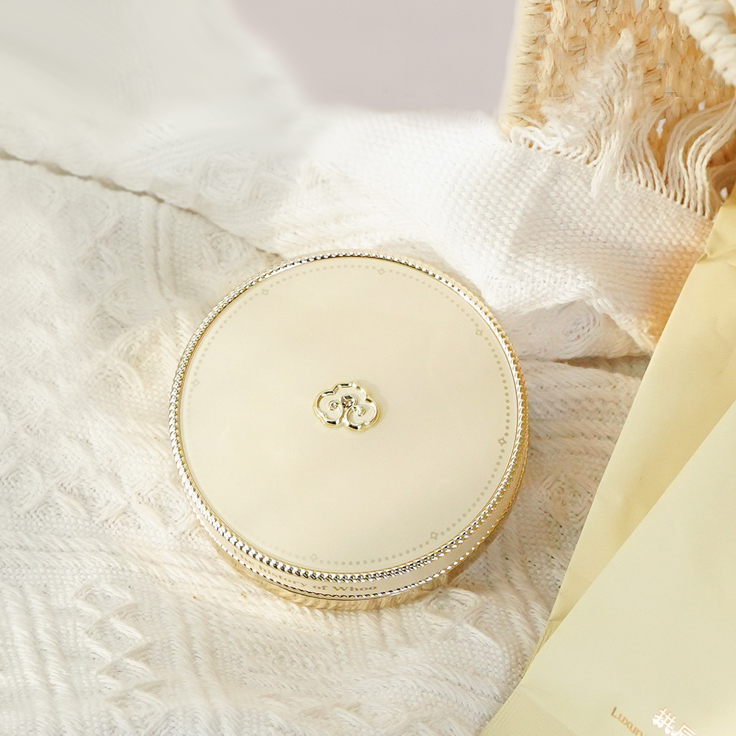 韩国后WHOO拱辰享美黄金紧颜气垫粉底一正两替提亮遮瑕防晒21号色 - 图1