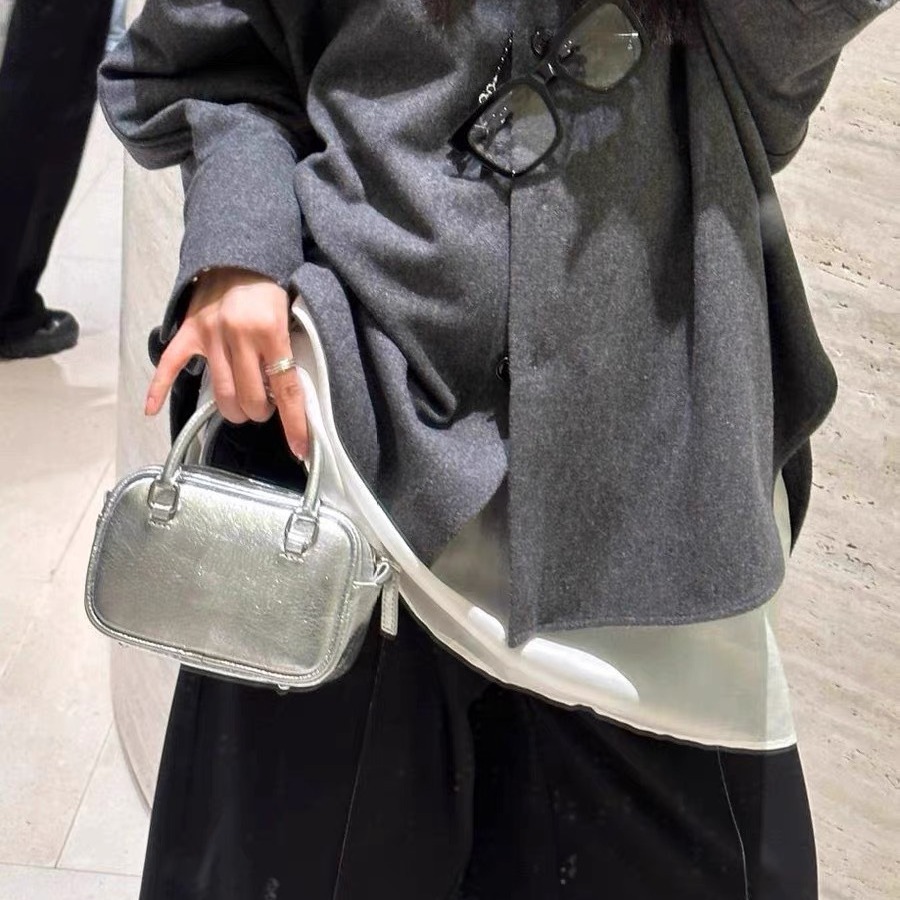 韩国银色包包2024新款头层牛皮洋气保龄球斜挎小手提包真皮 - 图0
