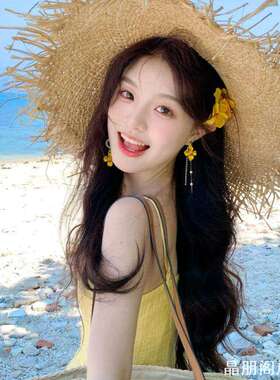 热销网红同款立体黄花不对称耳环