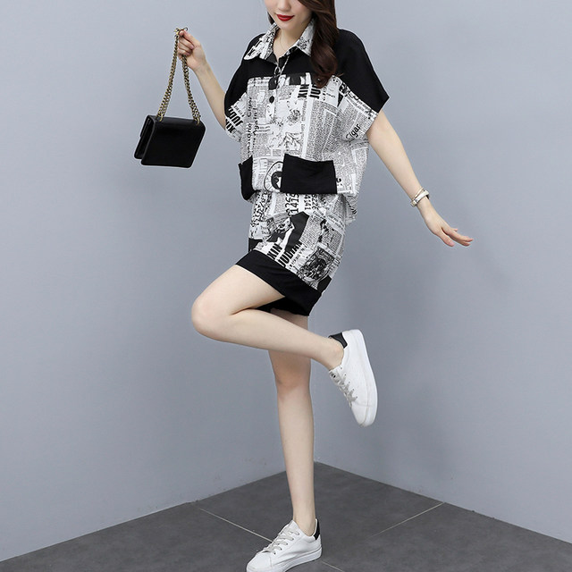 Loose and thin top, breathable, small person, slim and fashionable