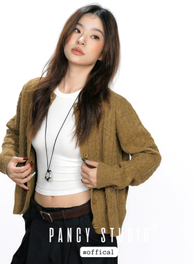 冷淡风～极简高级感吊坠毛衣链