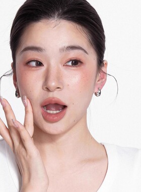 质感波点锆石水滴耳扣