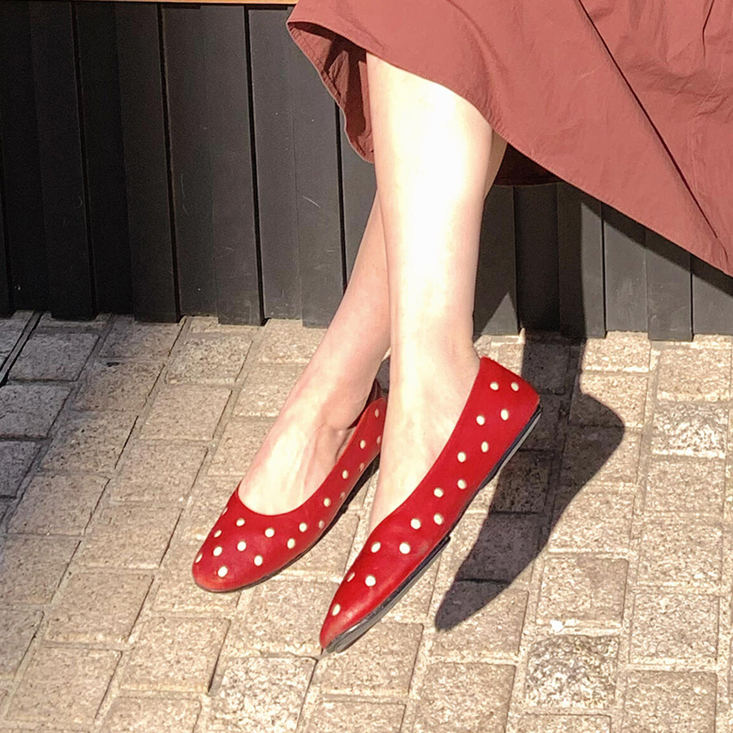 红色波点铆钉芭蕾鞋女平底圆头浅口单鞋舒适百搭一脚蹬软底鞋,淘宝优惠券,粉丝福利购,淘宝优惠卷