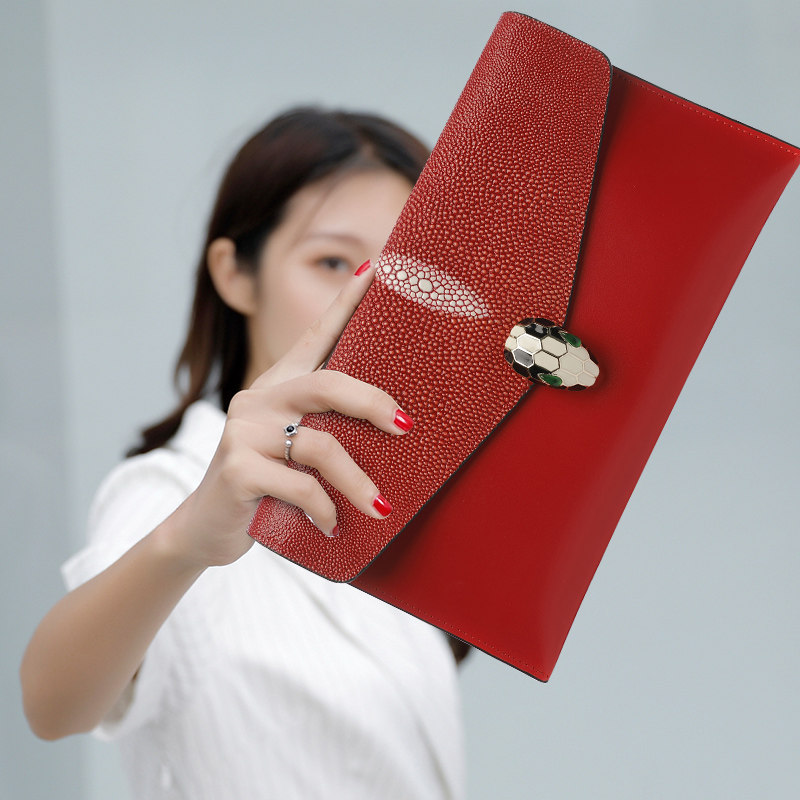 真皮手拿包女2020新款时尚斜挎小包 丝芙伦女士包袋