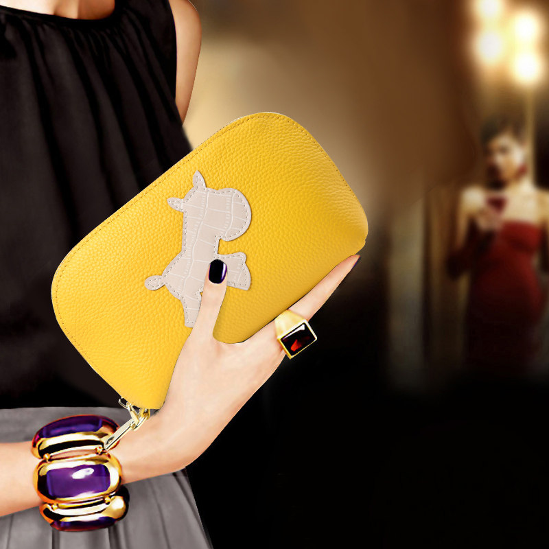 逛街散步真皮女2022新款贝壳零钱包 丝芙伦手拿包