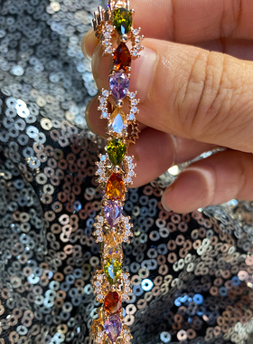 甜酷彩色五角星锆石缤纷耳钉