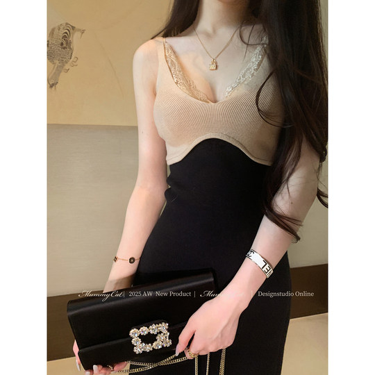 Rice chestnut black stitching slimming waist knitted suspender skirt