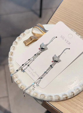 香港购壹刻珠宝纯银s925狐狸五角星流苏耳钩耳钉 约3.25g