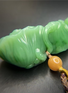 *吉祥玉易坊*俄罗斯碧玉 呱呱来 财福从天降 青蛙蜘蛛 莲蓬大把玩