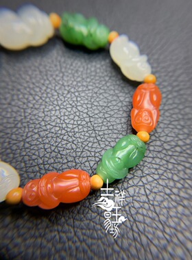 *吉祥玉易坊*新疆和田籽料 南红 碧玉 三不猴  三色  多宝手串