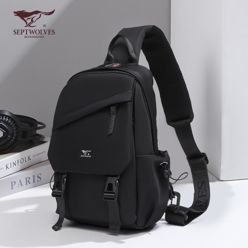 七匹狼胸包男2023新款潮牌斜挎包 七匹狼妙瑞男士包袋