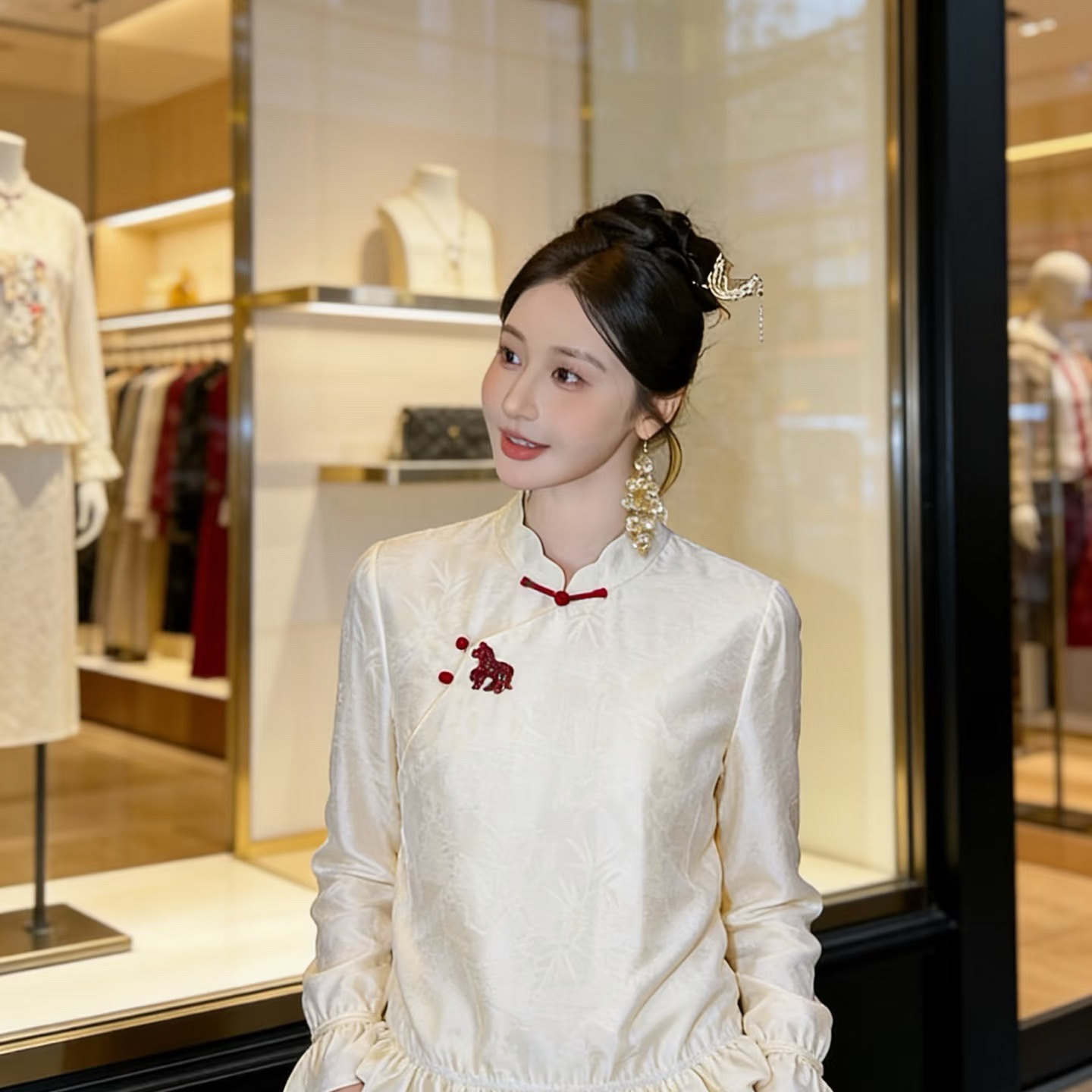 诺诺小众设计6年早春高级百搭法绣提花喇叭袖洋气减龄小衫252689,淘宝优惠券,粉丝福利购,淘宝优惠卷