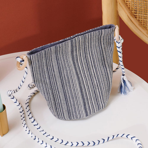 阳春小镇桌边收纳袋居家储物盒帆布布艺可水洗小号客厅茶几收纳筐 - 图1