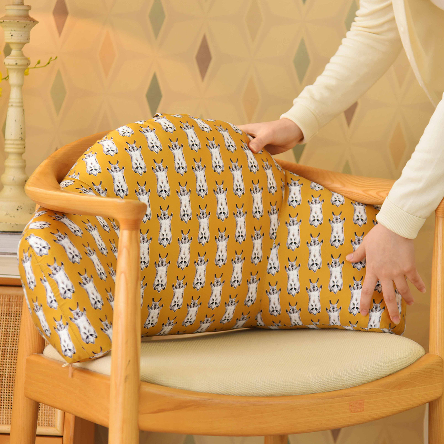 阳春小镇腰枕靠垫办公椅靠背垫工位腰靠垫护腰座椅腰托可拆洗久坐,淘宝优惠券,粉丝福利购,淘宝优惠卷