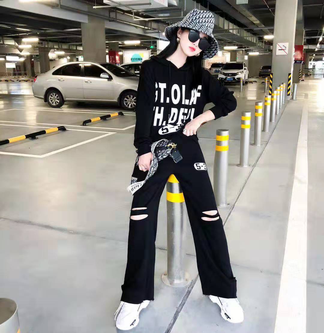 欧洲站休闲账动卫衣套装女潮 秋装新款大码宽松时尚洋气两件套 2019 欧洲站休闲账动卫衣套装女潮 秋装新款大码宽松时尚洋气两件套 2019