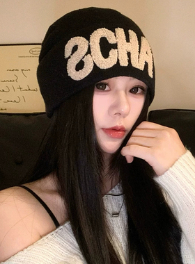 黑色刺绣字母堆堆帽女士冬季大头围保暖护耳帽百搭显脸小包头冷帽