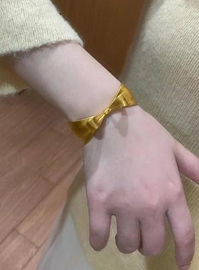 在逃公主沙金手镯蝴蝶结