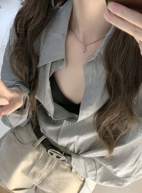 小星星吊坠钛钢项链女个性甜酷风简约银白色十字架链蛇骨链